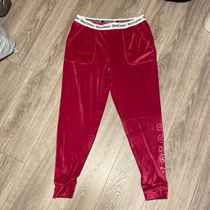 Women’s sweatpants